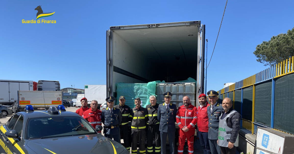 La Guardia Di Finanza Di Caserta Distribuisce 62.000 Litri Di Gasolio ...