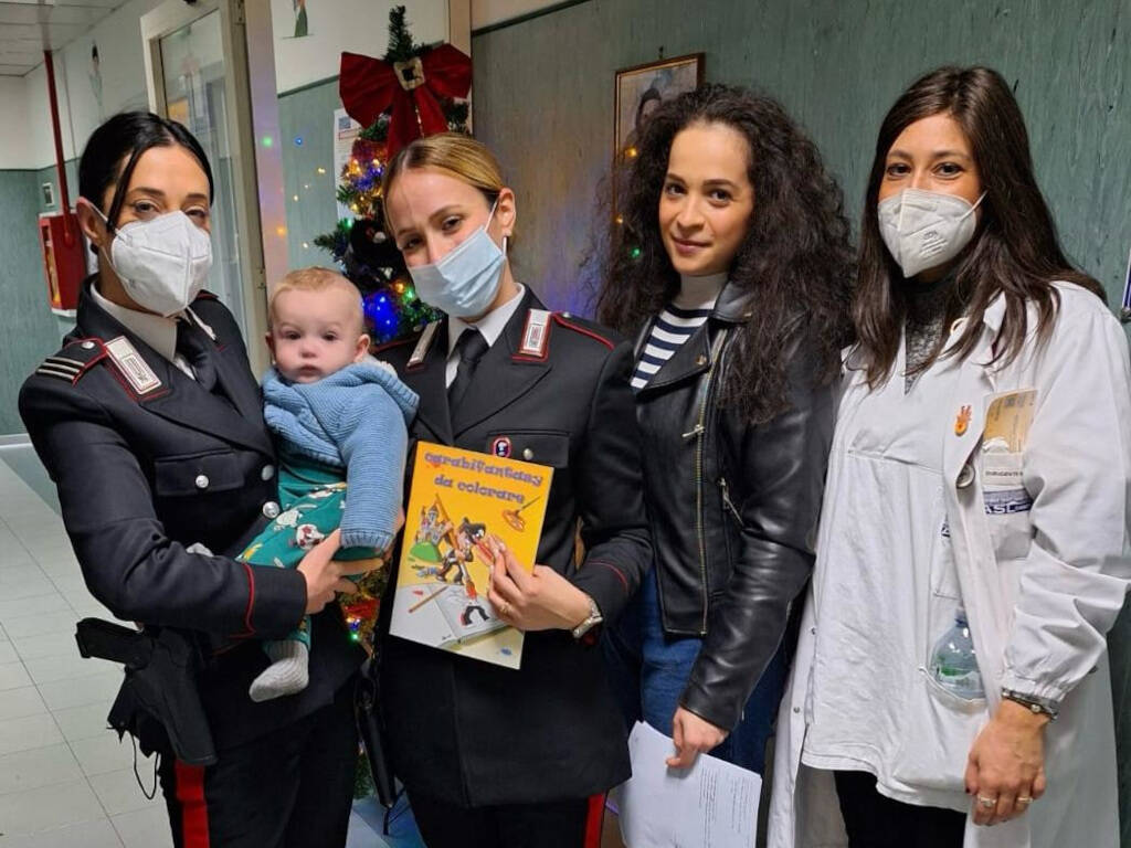 La Befana dei Carabinieri ai piccoli del reparto Pediatria del Moscati di Aversa