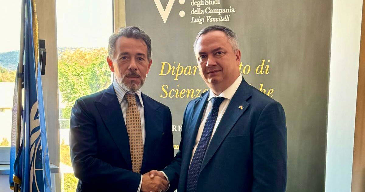 Caserta: il Console generale dell’Ucraina Kovalenko in visita al Dipartimento di Scienze Politiche della Vanvitelli