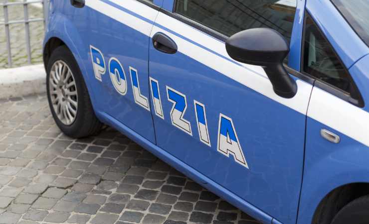 Polizia auto