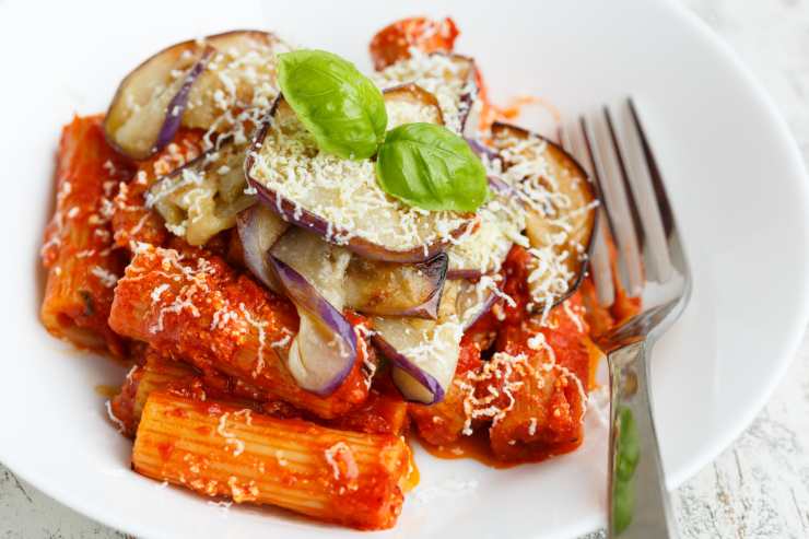 pasta sugo e melanzane