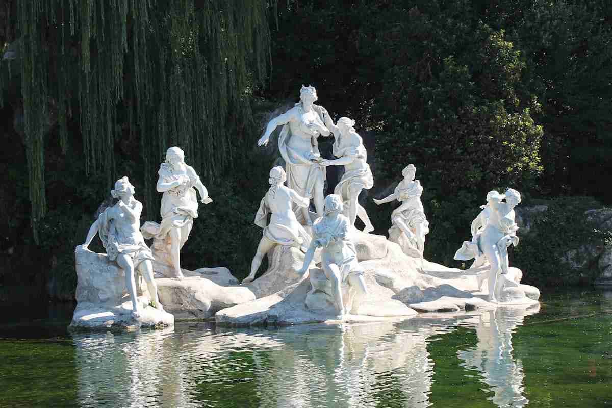 Complesso di sculture nella Reggia di Caserta